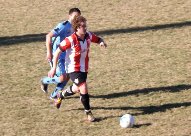La Liga: A Tiro le arañaron el invicto. 9 de Freyre goleó y se escapa