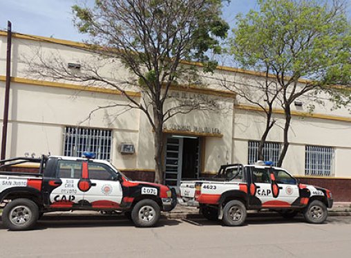 Robaron dinero y medicamentos en una farmacia de Devoto