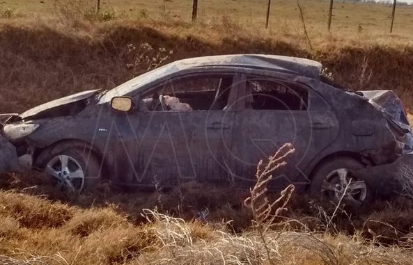Hombre de Balnearia sufrió heridas al volcar con su auto