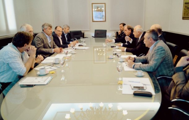 Lifchitz se reunió con Buryaile por la crisis lechera