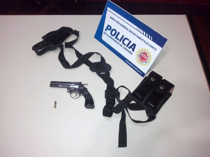 Brinkmann: Detuvieron a un joven y secuestraron réplica de un revólver