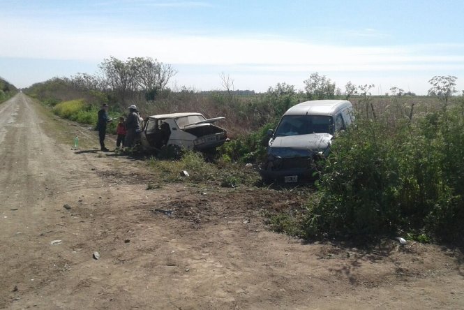 Accidente en zona rural de Brinkmann dejó heridos leves