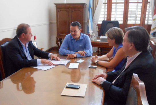 Villa Trinidad: La provincia entregó más de 370 mil pesos para el Hogar 