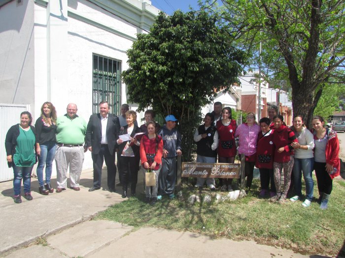 Michlig entregó 50 mil pesos al Taller 