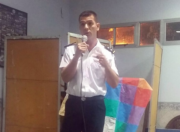 Padres del Instituto Belgrano se reunieron con el Comisario Derfler