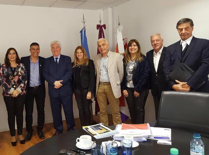 Brezzo sigue gestionando ante el cierre de cuentas a mutuales