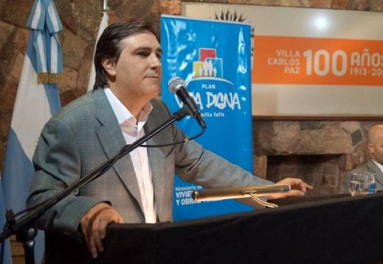 Llaryora entregará créditos de 