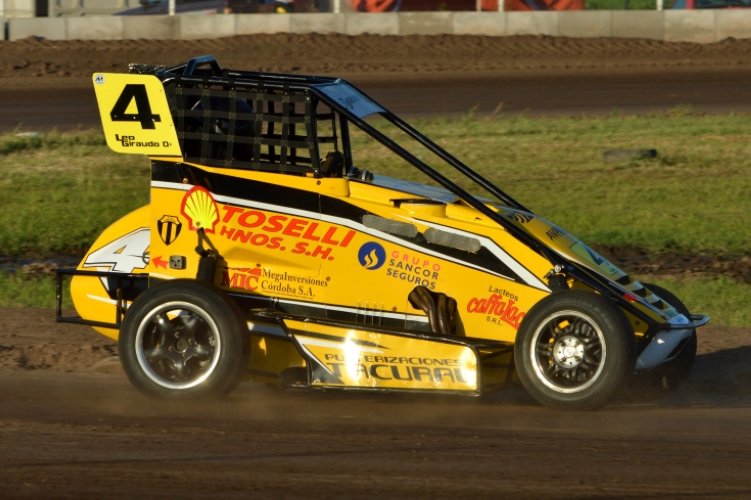 Leo Giraudo fue el ganador del Midgets del Litoral
