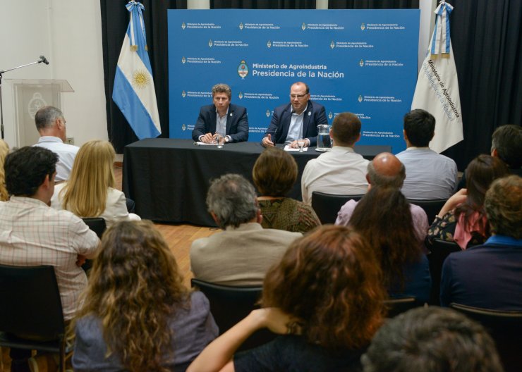 Lechería: El Ministerio de Agroindustria presentó el SIGLeA