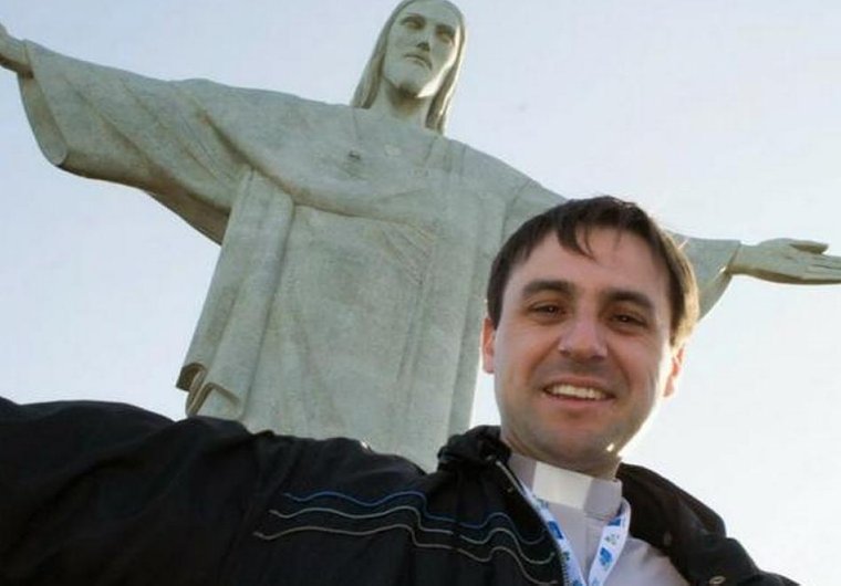 Sacerdote de San Francisco deja los hábitos porque será papá