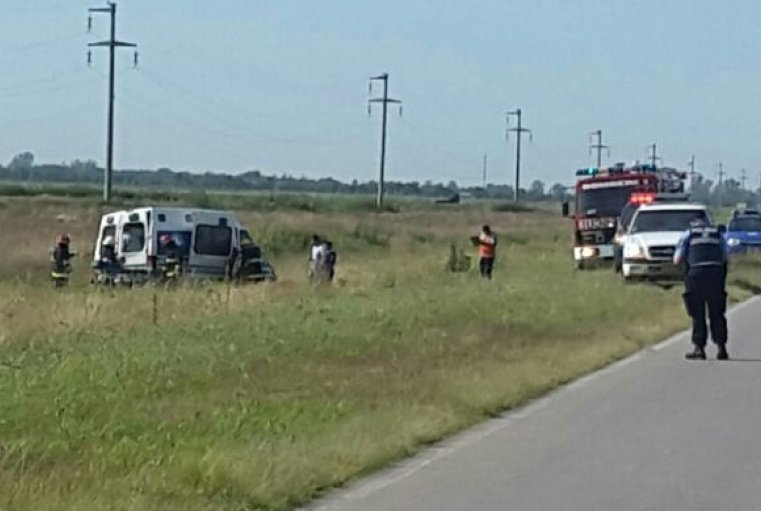 Una mujer sufrió heridas graves al volcar una ambulancia en ruta 1