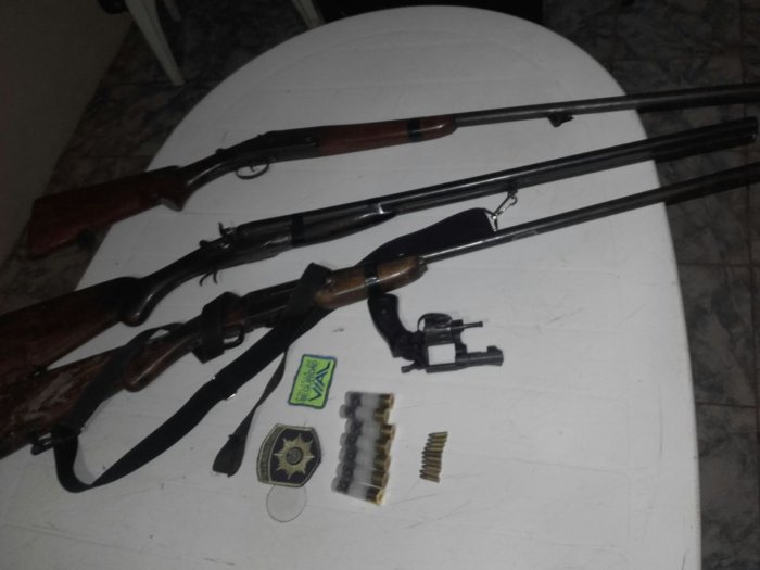 Tres detenidos por tenencia ilegal de armas de fuego