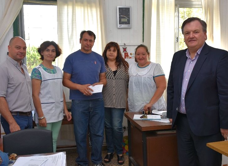 Michlig entregó aportes en varias localidades del departamento