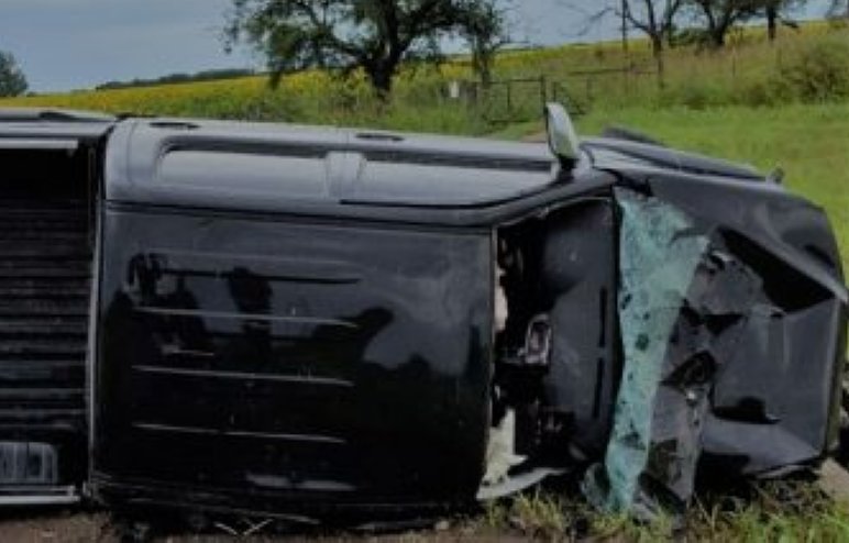 Ceresino sufrió heridas al volcar con su vehículo