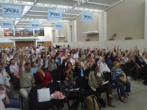 Los docentes cordobeses aceptaron la oferta salarial