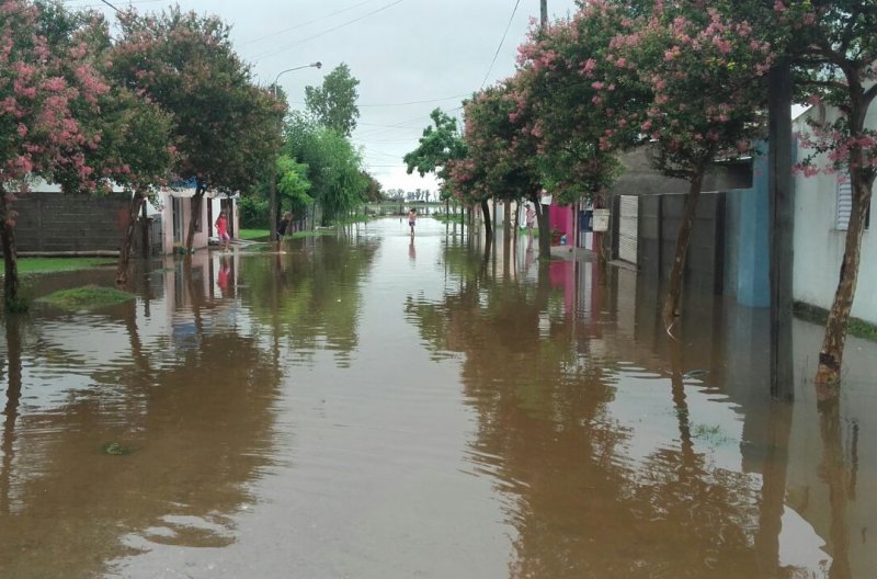 Aumenta la cantidad de evacuados en Porteña