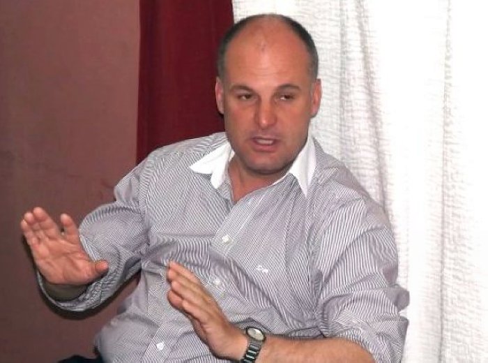 Henn: Los cuestionamientos de Corral son miserables y de baja escala