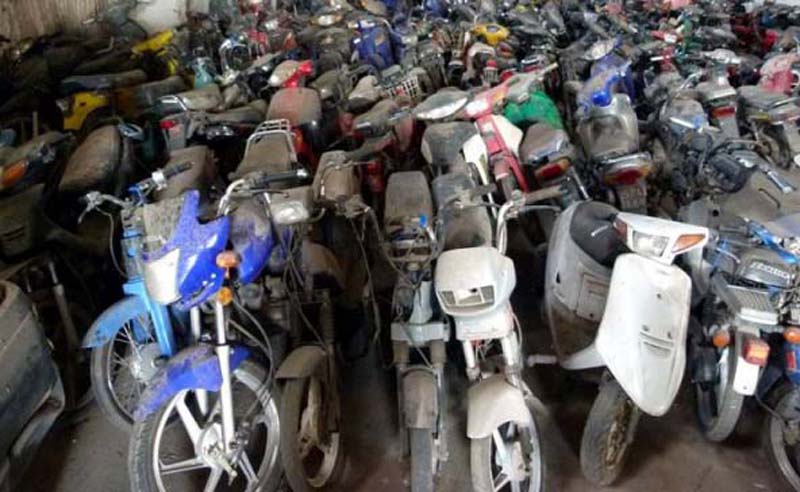 Robaron 14 motos del depósito municipal de San Cristóbal