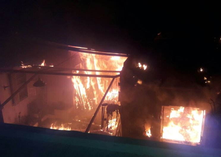 Incendio de magnitud destruyó una carpintería en Morteros