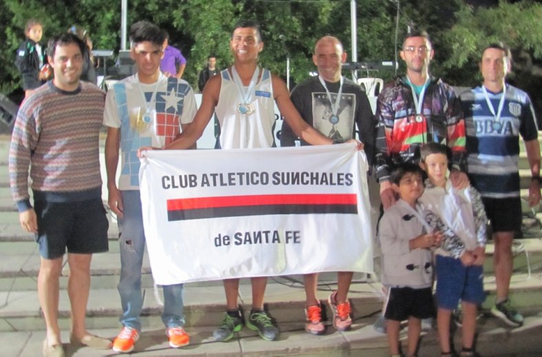 Héctor Gómez y Ayelén Negri ganaron la Maratón de Reyes