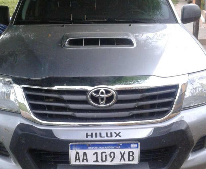 Apareció en Ceres una camioneta robada en Córdoba