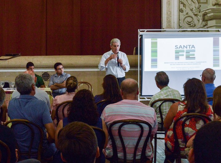 Bertoni brindó un informe a los productores afectados por inundaciones
