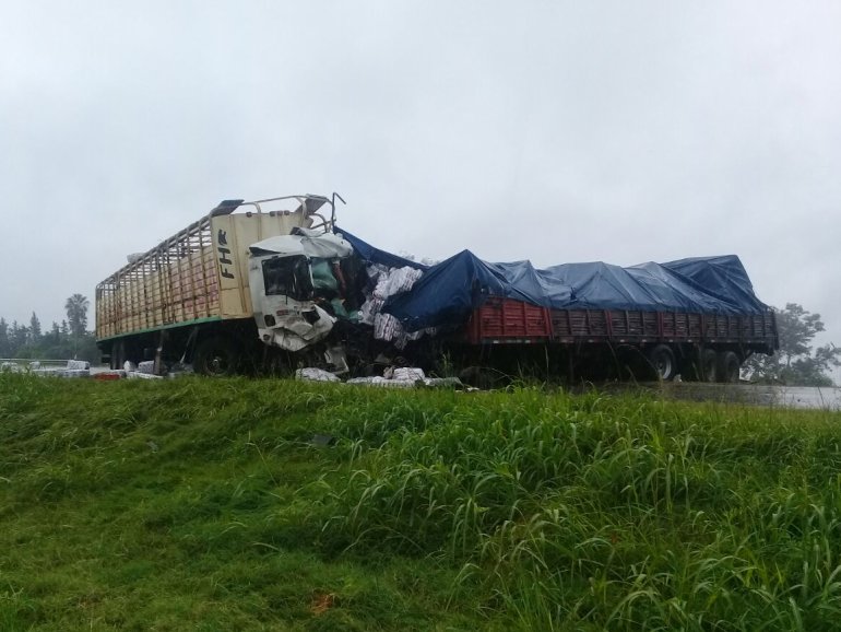 Un camionero murió en un choque en Las Palmeras