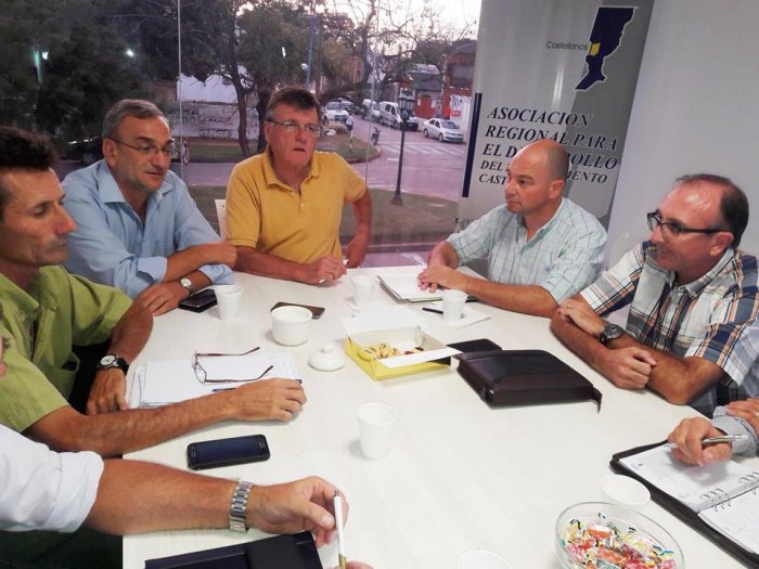 Gestionan cloacas para localidades del departamento Castellanos