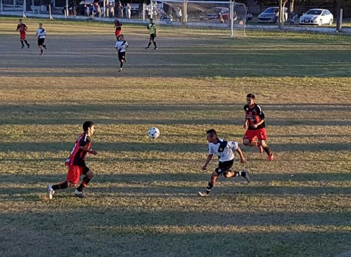 La Liga: En la Primera B mandan La Paquita y Pueblos Unidos