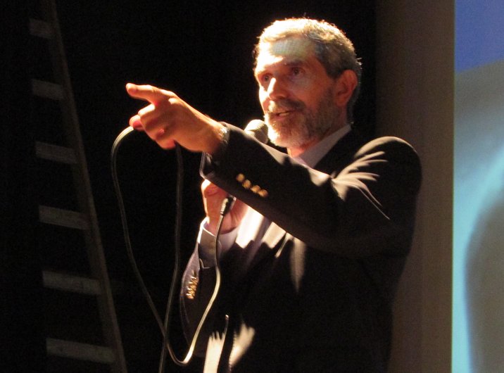 Suardi: Enrique Orchanski disertó a sala llena