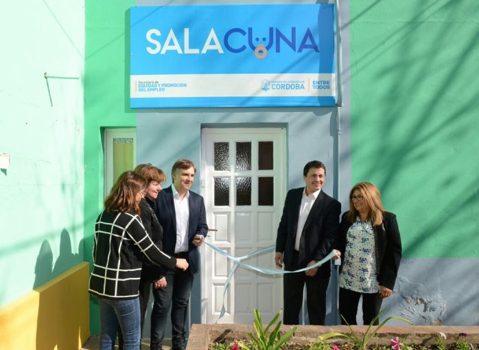 Porteña: Llaryora inauguró una Sala Cuna y entregó planes 