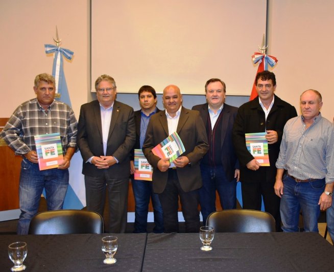Fascendini y Michlig entregaron aportes para obras menores