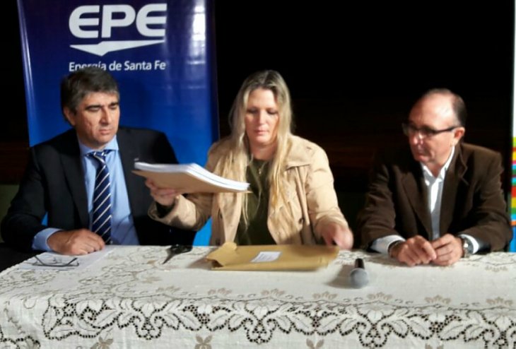Remodelarán redes eléctricas en zonas rurales de Ataliva, Lehmann y Galisteo. 
