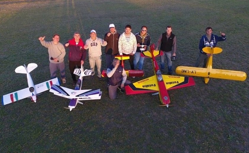 Gran encuentro de aeromodelismo en Suardi