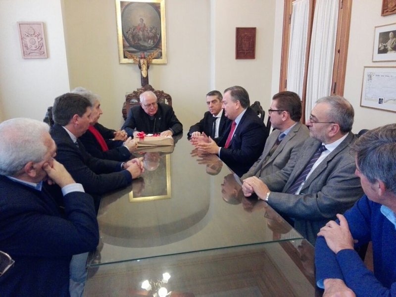 Senadores se entrevistaron con Monseñor Arancedo