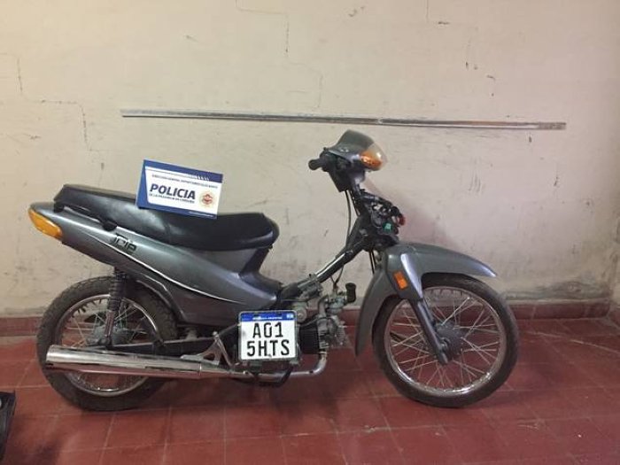 Esclarecieron los robos de una moto y en un comercio de Brinkmann