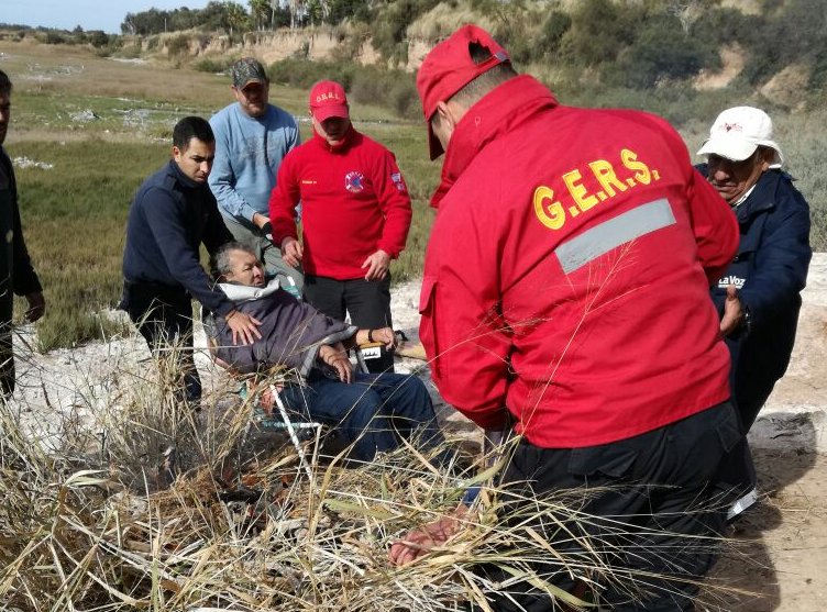 Rescataron a dos pescadores en la zona de Laguna del Plata