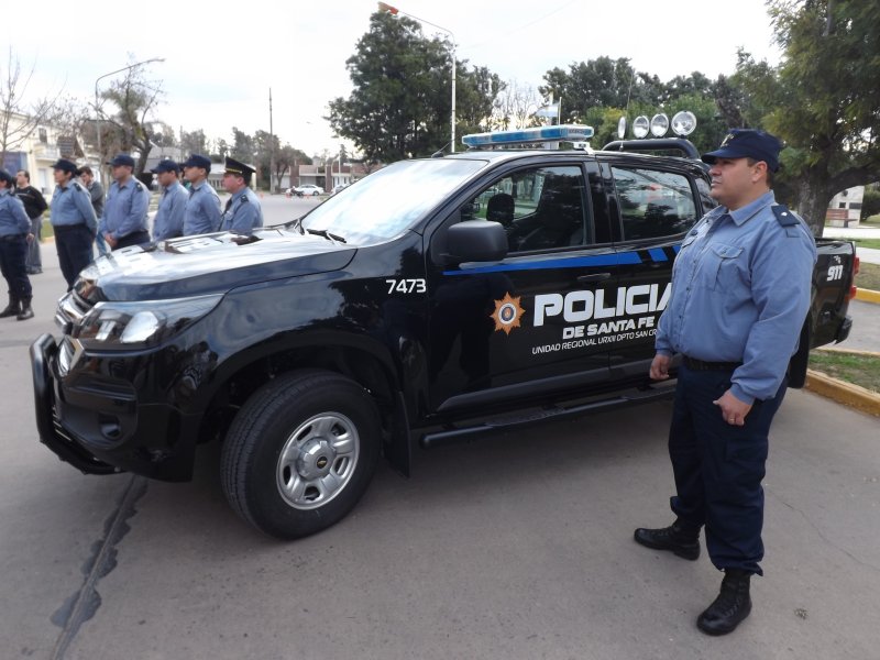 Entregaron el nuevo móvil policial a la Comisaría de Suardi