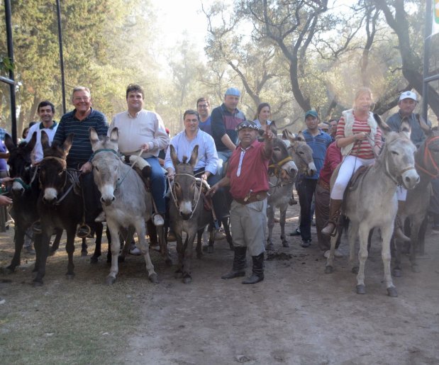Exitosa 1º Maratón de Burros en Brinkmann
