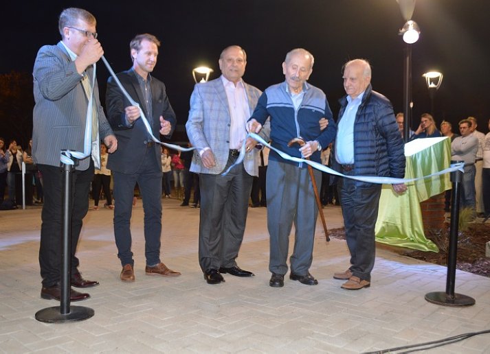 Sunchales: Inauguraron la plaza 