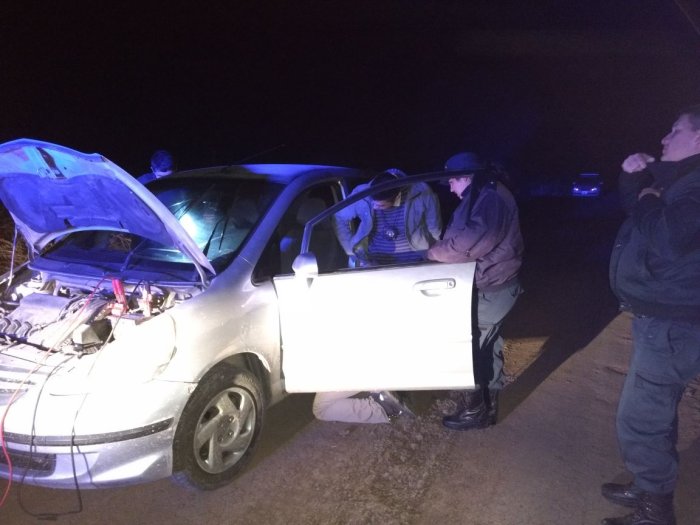Investigan la aparición de un auto en zona rural de La Rubia