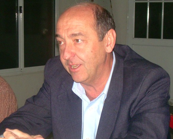 Alvarez: 