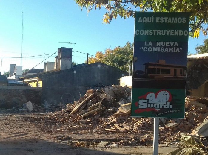 Firmaron decretos para las nuevas comisarías de Suardi y San Guillermo 