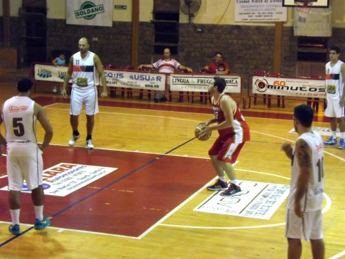 Federativo: Sportivo vapuleó a Olimpia y sigue en carrera