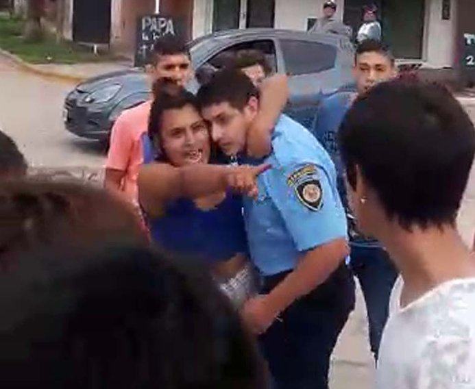 Morteros: Allanamientos y arrebato a una mujer