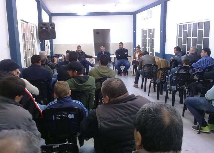 Racca y candidatos a concejales se reunieron con empleados lácteos