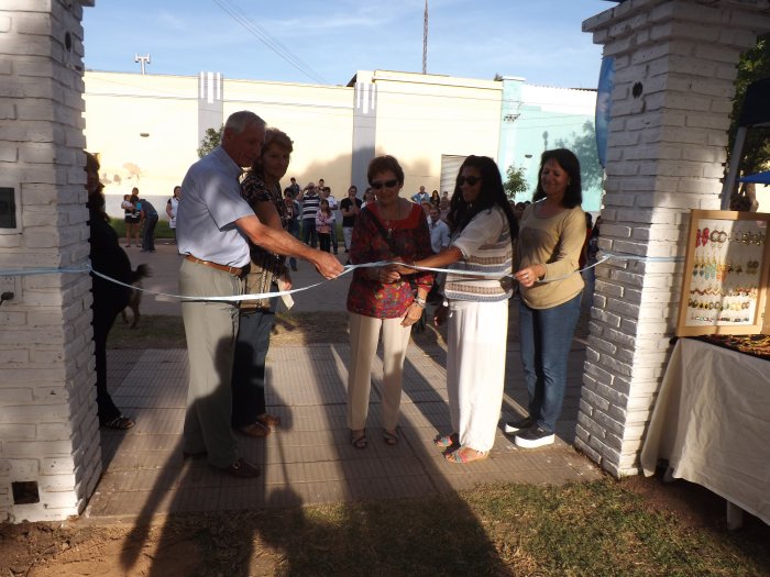 Artesanos Unidos de Suardi inauguró el Paseo 