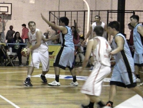 Noroeste: Sportivo sigue ganando y liderando