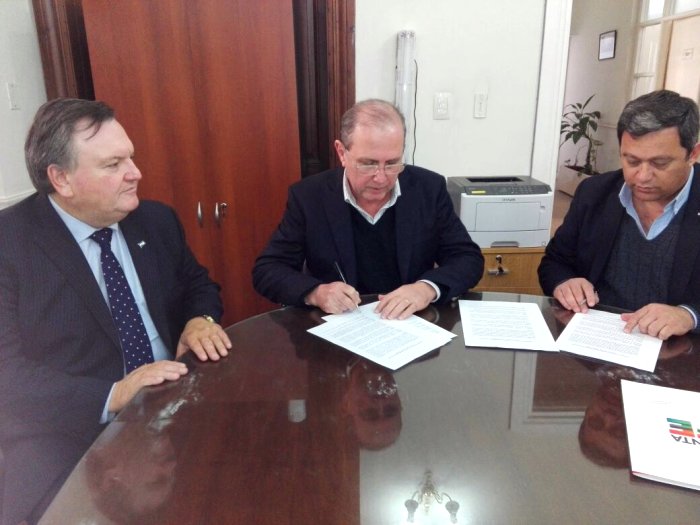 Arrufó recibió fondos para importantes obras públicas