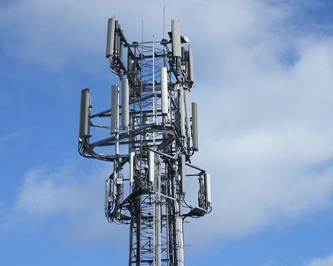 Telecom está instalando una nueva antena en Ceres
